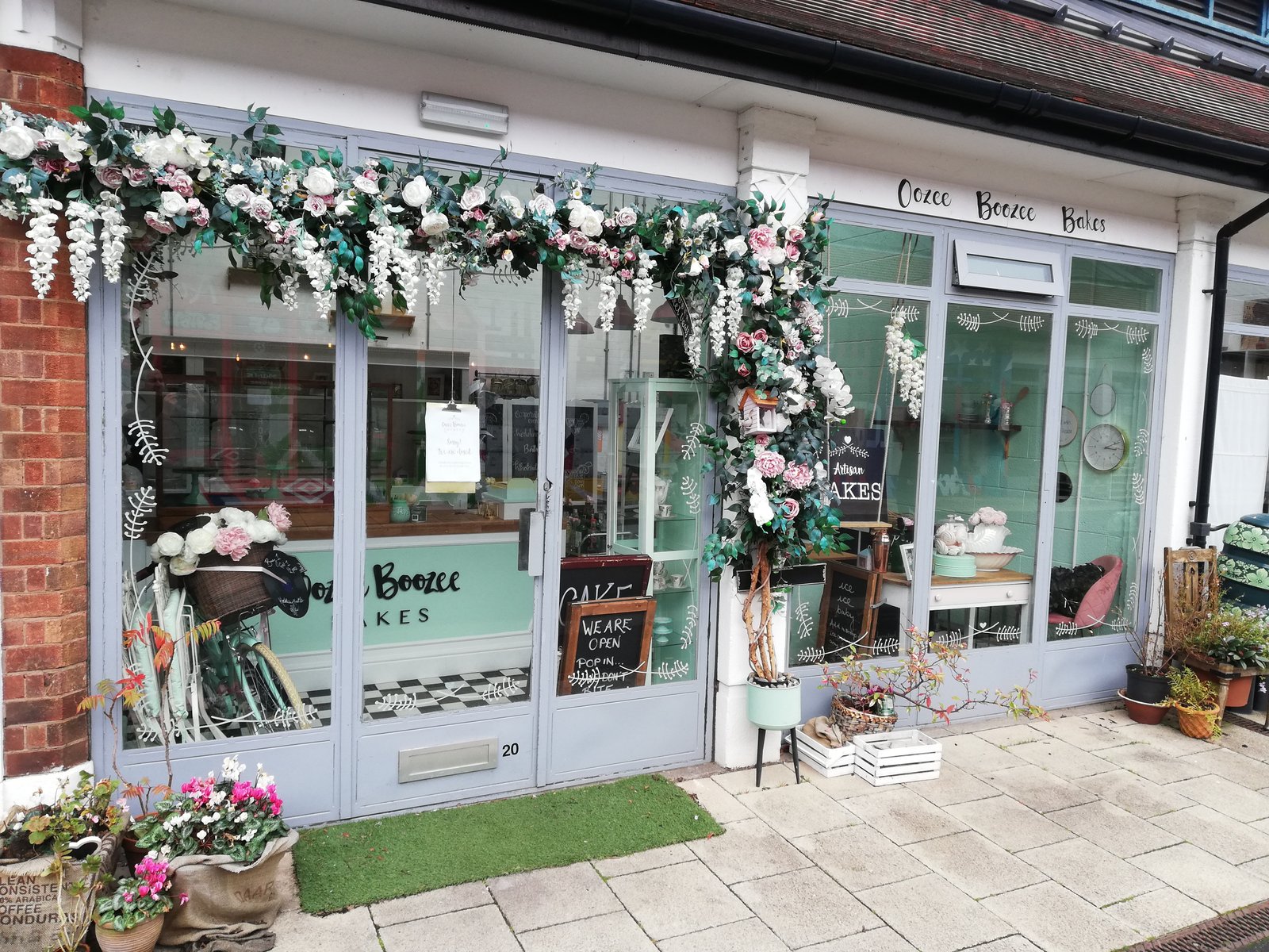 Bakery assistant and  in small Bakery delivering cakes locally, marketing and photography skills welcome